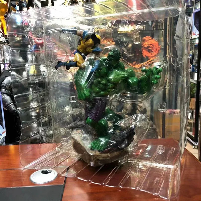 Hulk vs Wolverine 1/6 Scale Statue