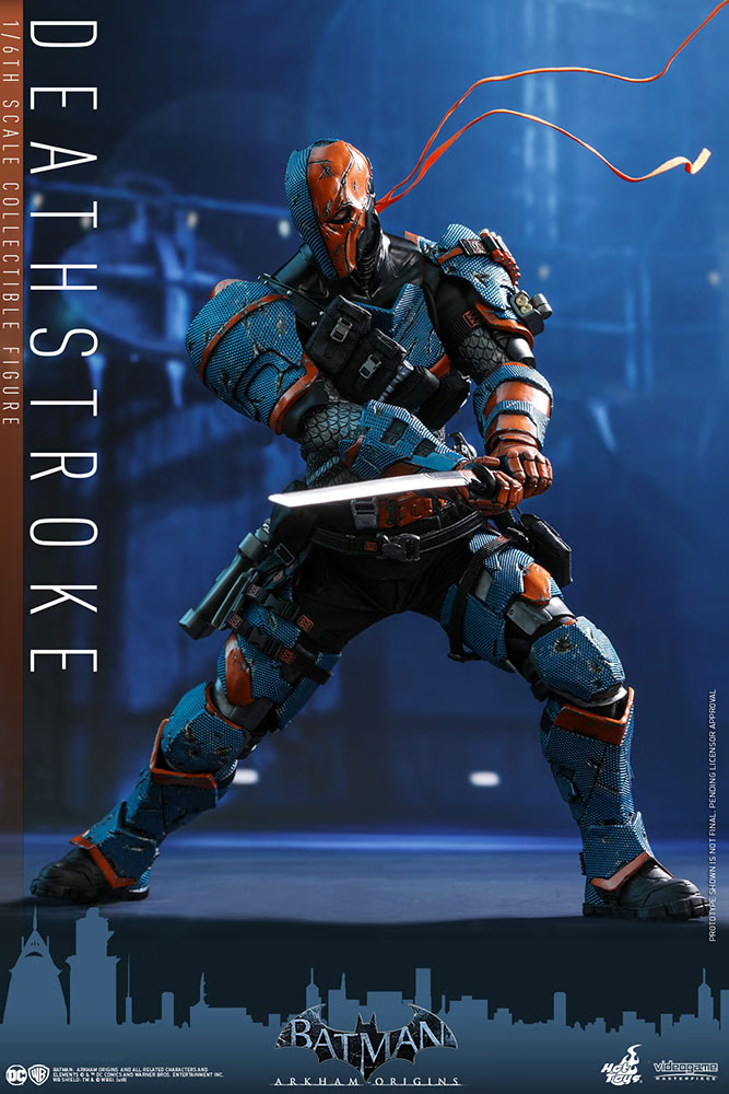 Hot Toys Deathstroke 1/6 Scale Collectible Action Figure