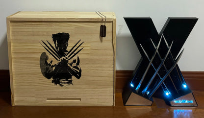 Wolverine Claws Collectible Display Stand and Dog Tag