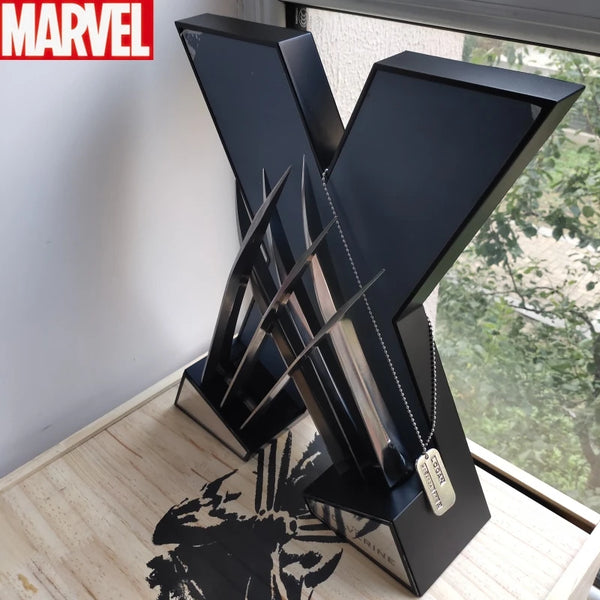 Wolverine Claws Collectible Display Stand and Dog Tag