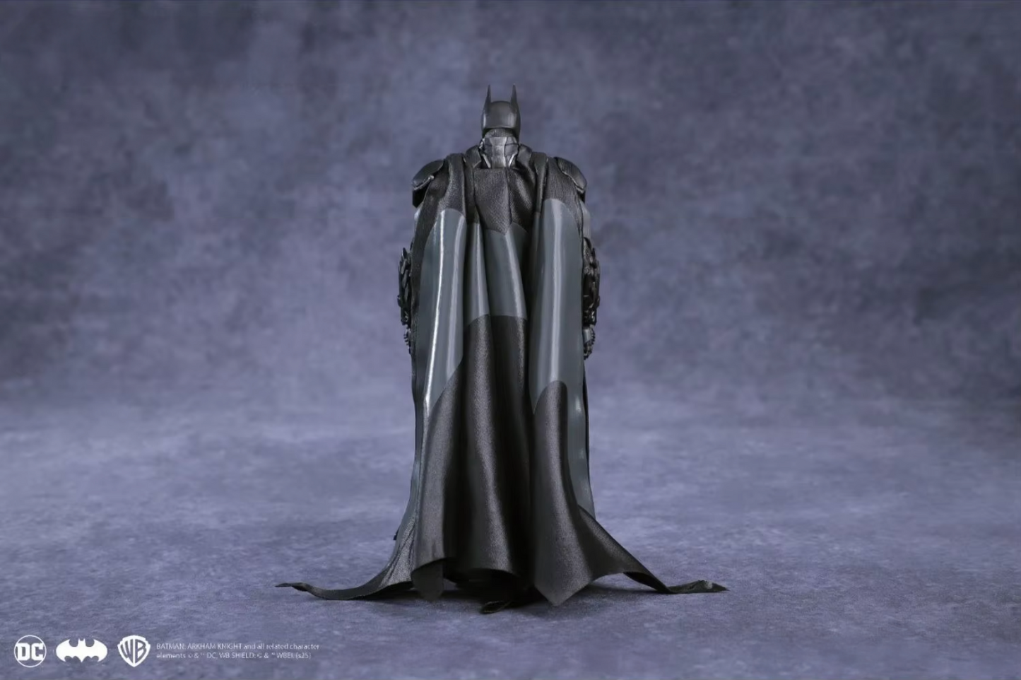 Batman Arkham Knight V8.04 Suit Batman Action Figure