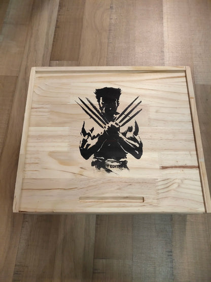 Wolverine Claws Collectible Display Stand and Dog Tag